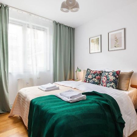 Elektoralna 12A - Colorful Apartment With Balcony By Noclegi Renters 华沙 外观 照片