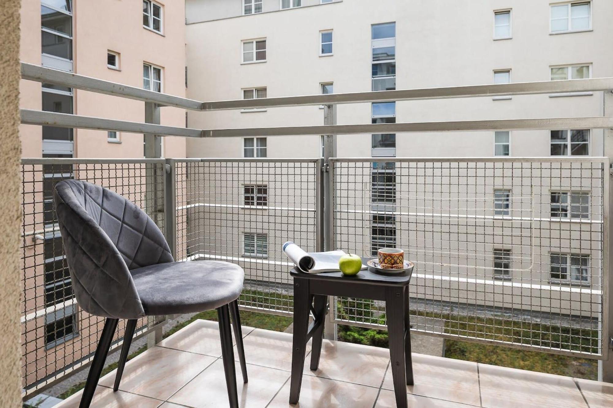 Elektoralna 12A - Colorful Apartment With Balcony By Noclegi Renters 华沙 外观 照片